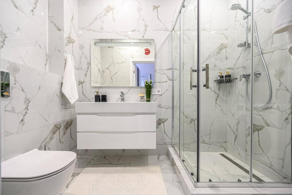 Комфортные Апартаменты 36 Жемчужина Odessa Buitenkant foto