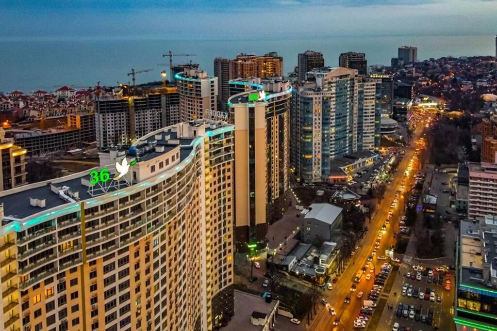 Комфортные Апартаменты 36 Жемчужина Odessa Buitenkant foto