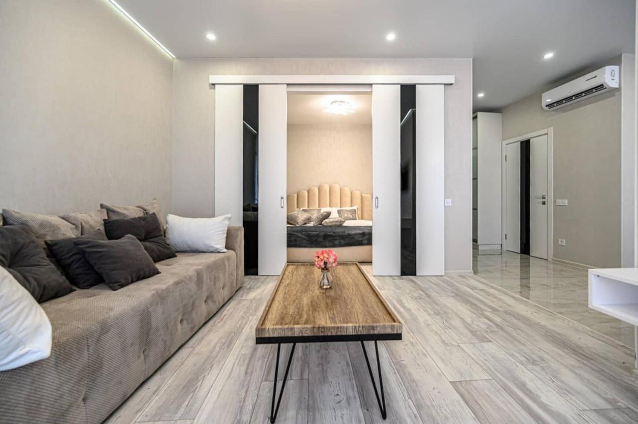 Комфортные Апартаменты 36 Жемчужина Odessa Buitenkant foto
