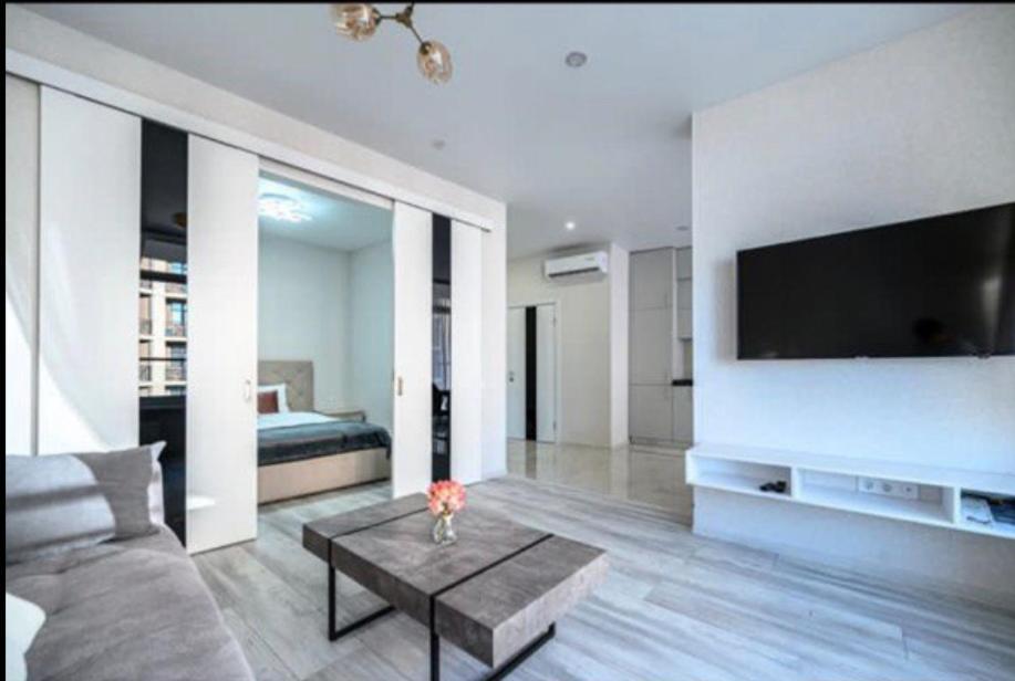 Комфортные Апартаменты 36 Жемчужина Odessa Buitenkant foto